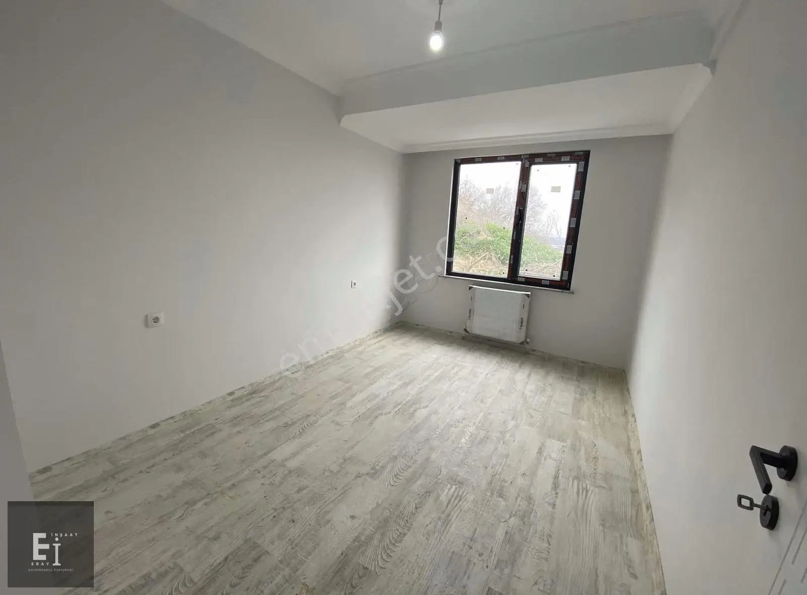 Eray Emlak'tan Satılık Arakat 2+1 85m2 Göl Manzaralı - Görsel 4