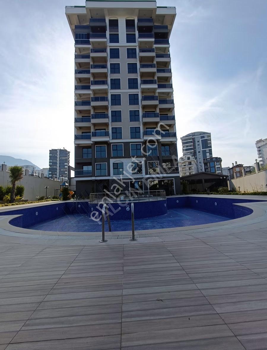 Alanya Mahmutlar Da Full Aktiviteli Satılık 1+1 Daire