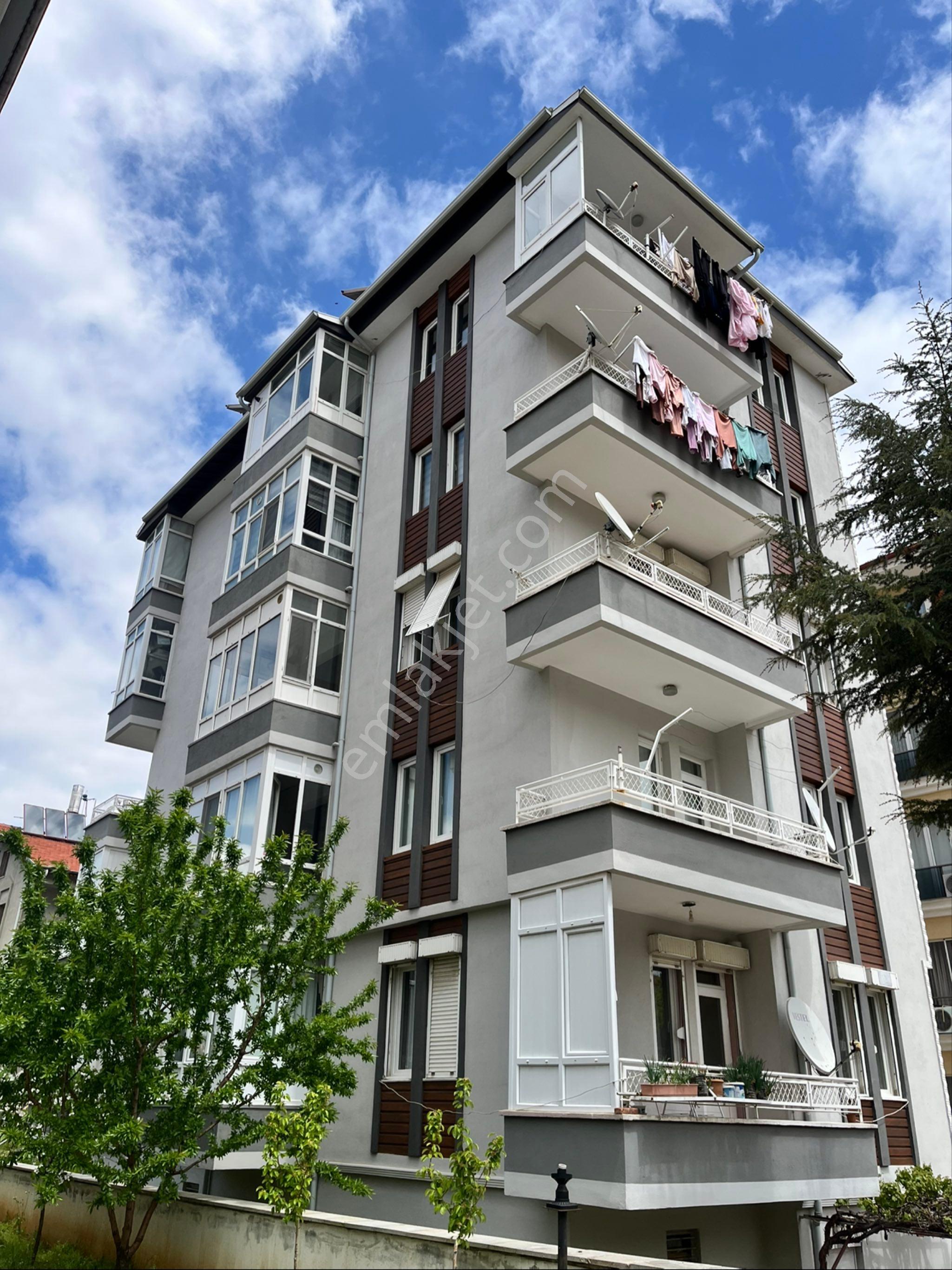 Isparta Merkezde Satılık 3+1 Daire - Görsel 3