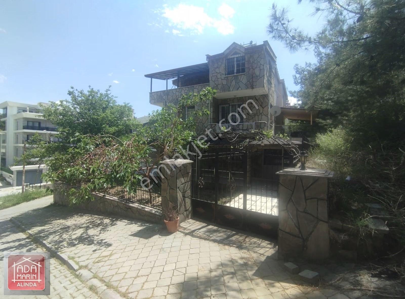 Kuşadası Davutlar Mah 5+1 Müstakil Triplex Ev - Görsel 13