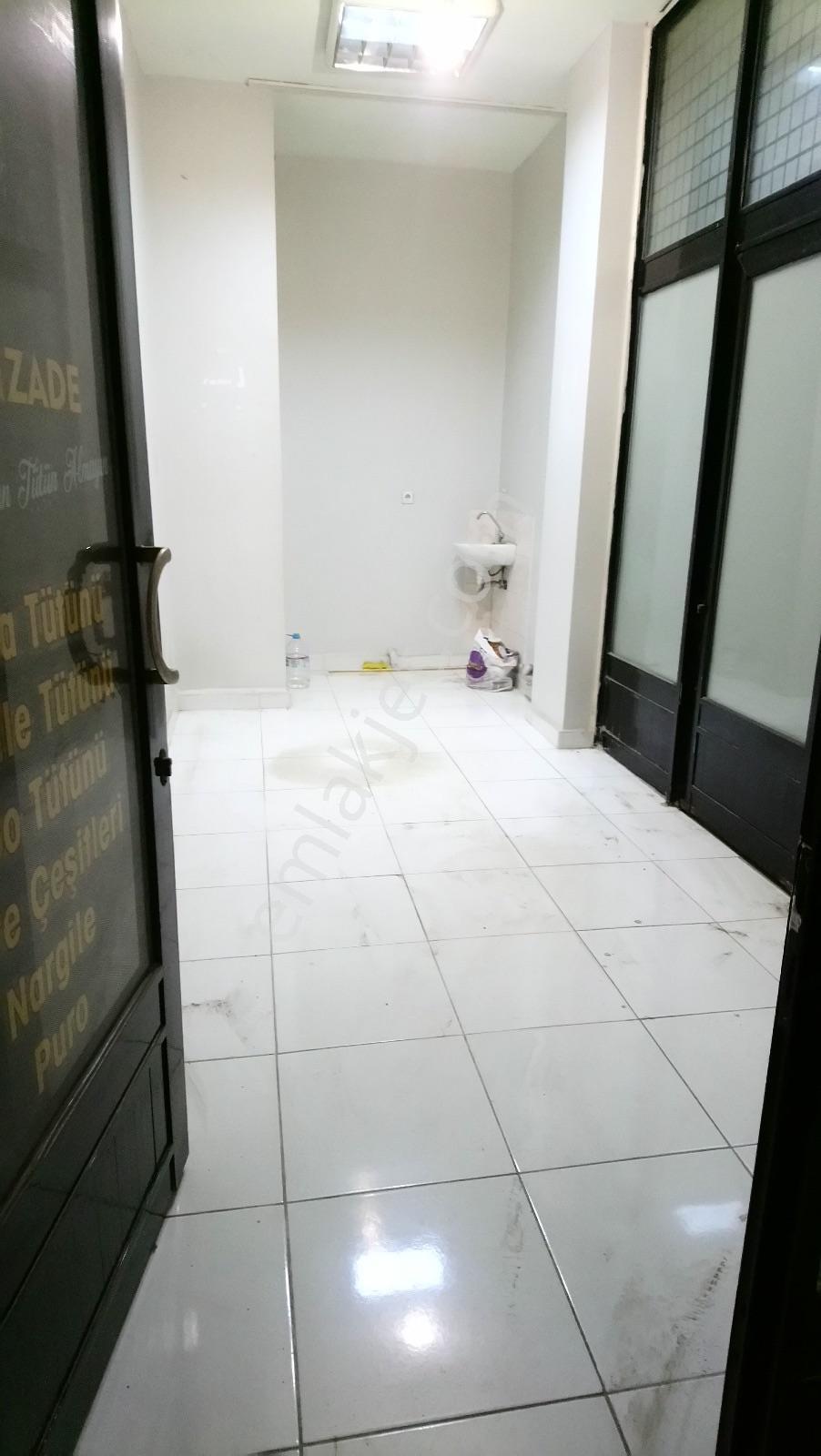 Marmara'dan Bankalar Caddesinde Satılık İşyeri - Görsel 3