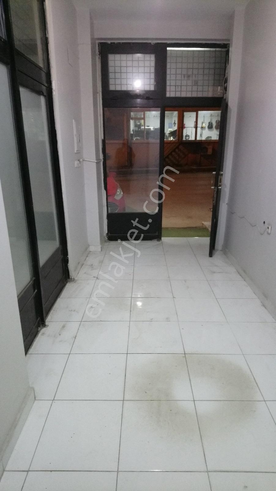 Marmara'dan Bankalar Caddesinde Satılık İşyeri - Görsel 4