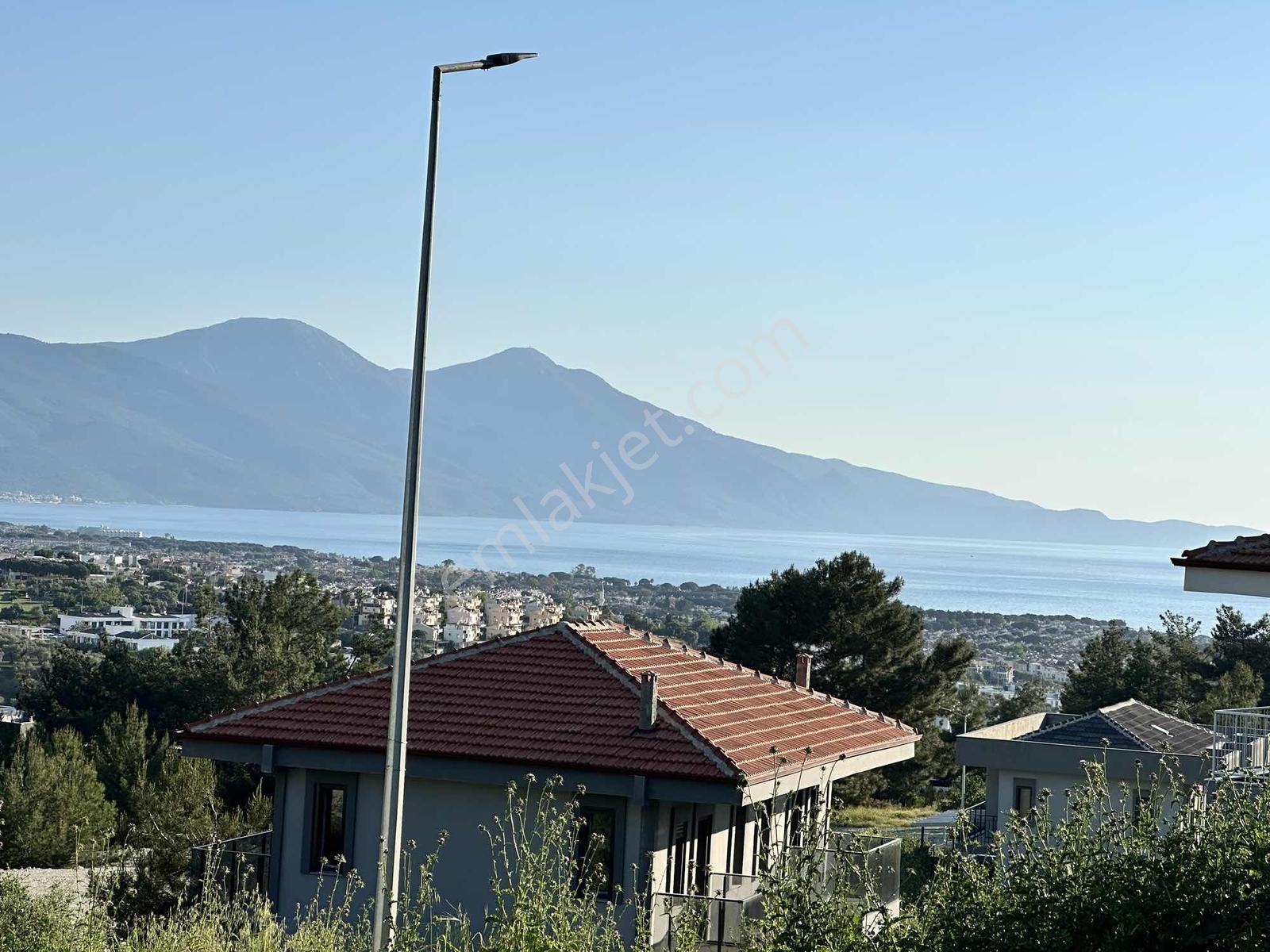 Kuşadası Soğucak Mahallesi Villa İmarlı Arsa