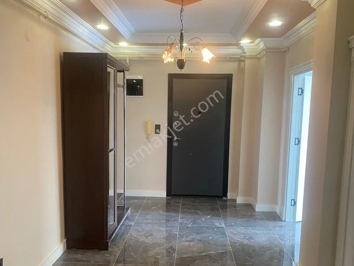 Mersin Denize Sıfır Konumda Site İçinde Satılık 4+1 Daire - Görsel 4