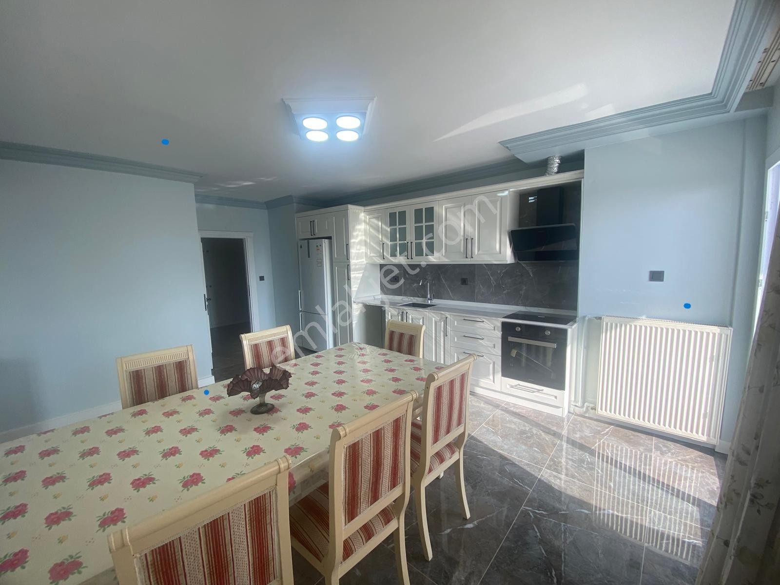Mersin Denize Sıfır Konumda Site İçinde Satılık 4+1 Daire - Görsel 9