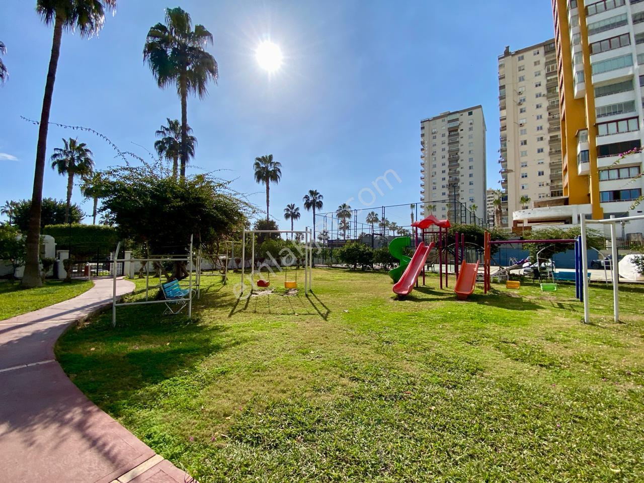 Mersin Denize Sıfır Konumda Site İçinde Satılık 4+1 Daire - Görsel 31