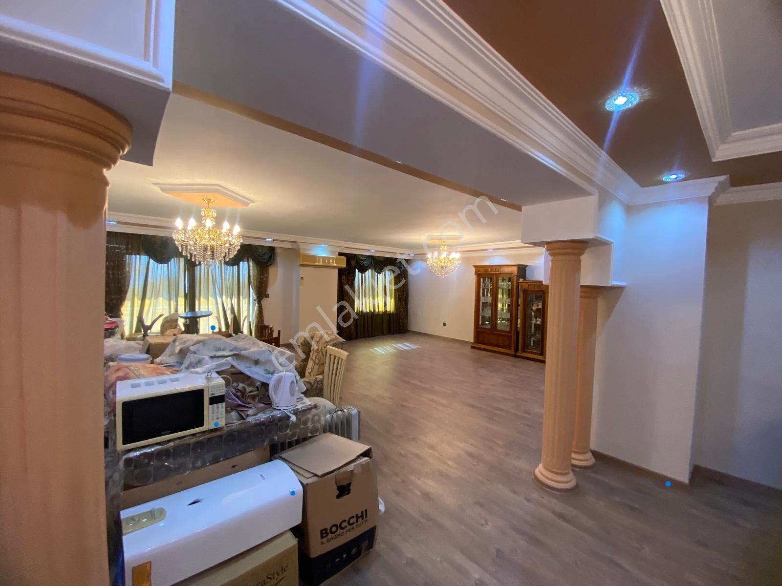 Mersin Denize Sıfır Konumda Site İçinde Satılık 4+1 Daire - Görsel 5
