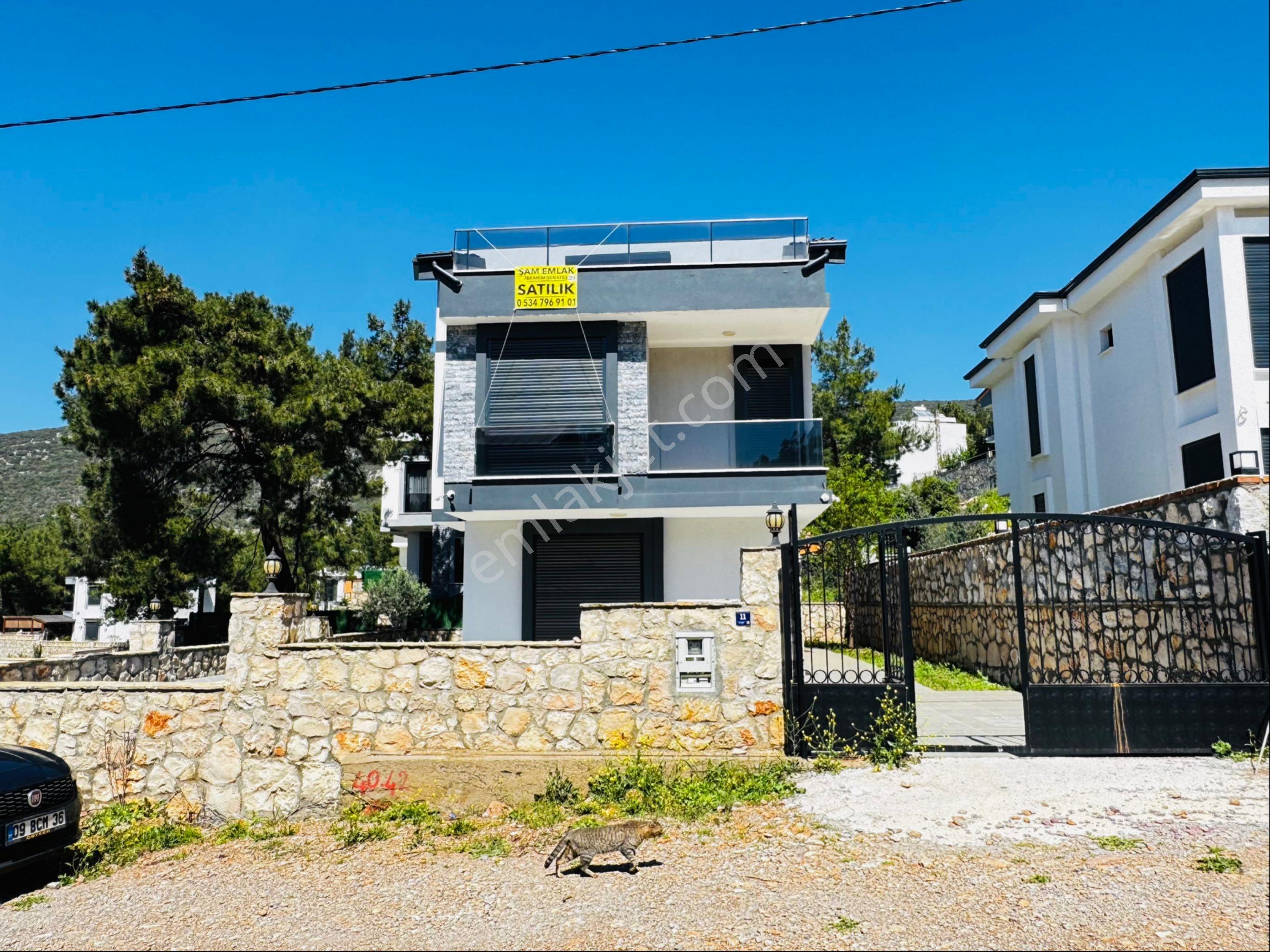 Akbükte Doga İle İçiçe 4+1 Müstakil Villa - Görsel 9