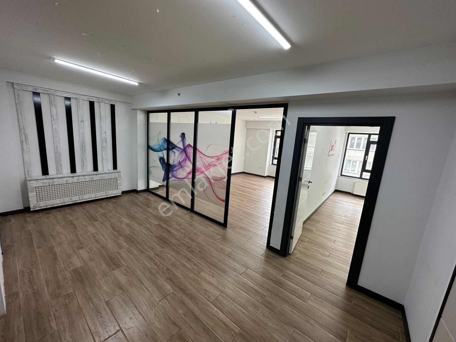 Rw Nestten Sakarya 1 Cd Üzeri 2+0 85 M2 Kiralık Ofis - Görsel 13