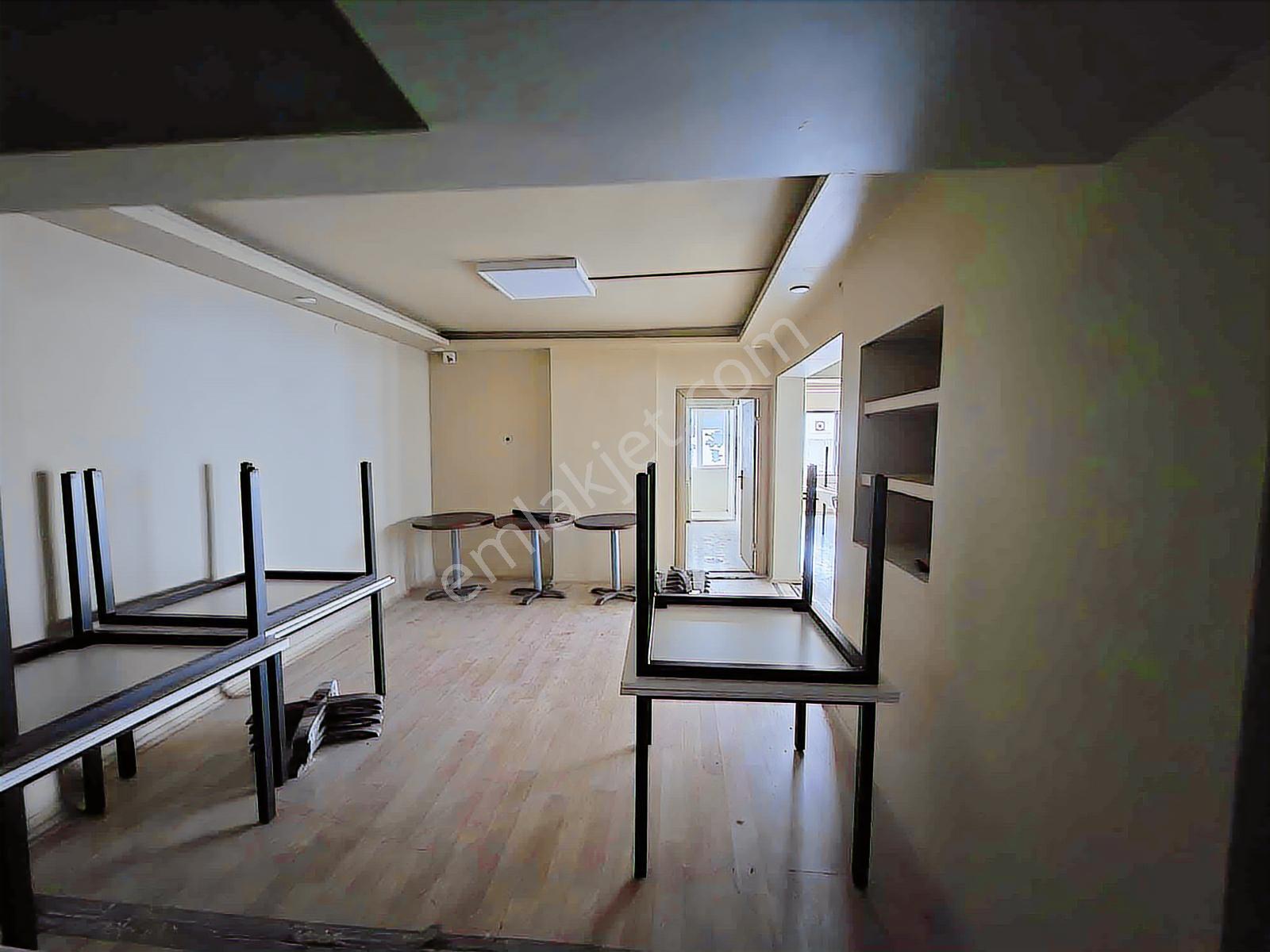 Rw Nestten Cengiz Topel Cd'de 130 M2 Teraslı Kiralık Dükkan - Görsel 12