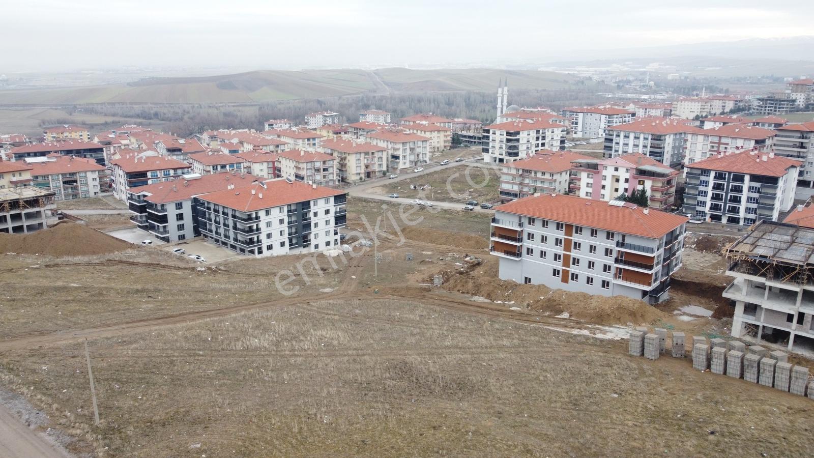 *altınova Da Yüksek Kat İmarlı Bi Daire Getirili Şehrin İçinde* - Görsel 9