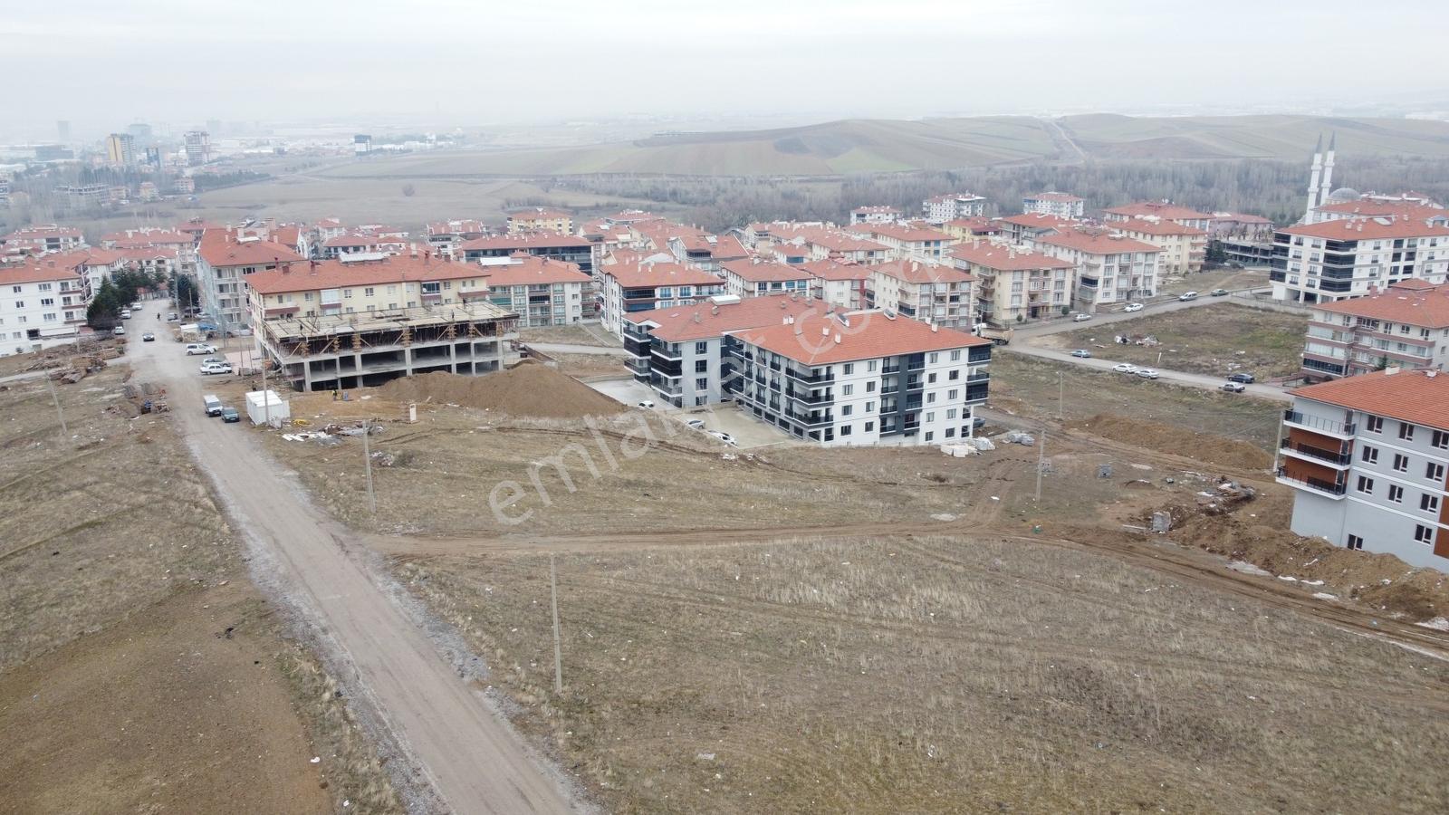 *altınova Da Yüksek Kat İmarlı Bi Daire Getirili Şehrin İçinde* - Görsel 8