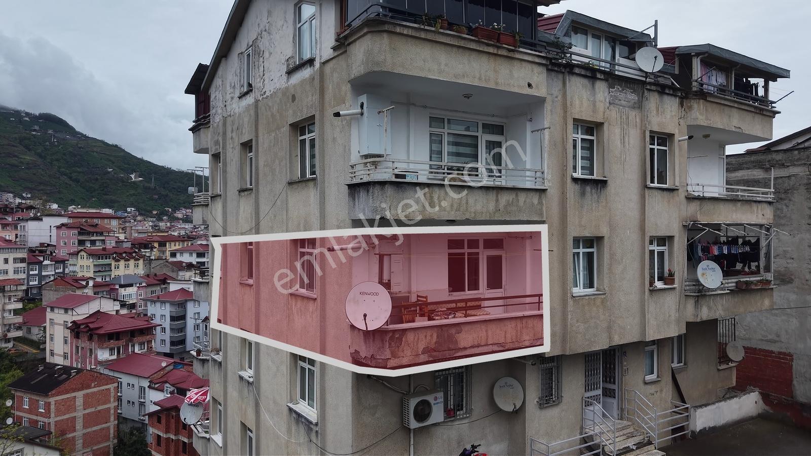 Bucak Mahallesinde Geniş Kullanımlı - Satılık 2+1 Daire - Görsel 2