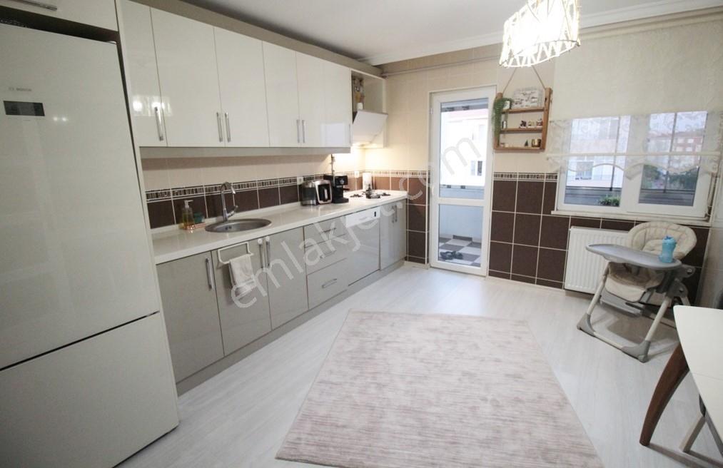 Muhittin Mahallesin'de 3+1/ 155 M2 Asansörlü Lüx Daire