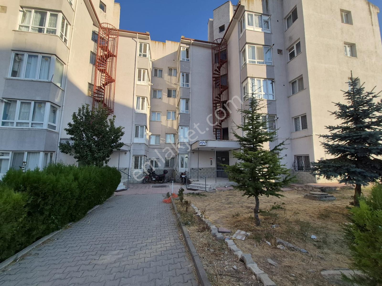 Rw Nest'ten Sultanderede Site İçerisinde 2+1 Satılık Daire
