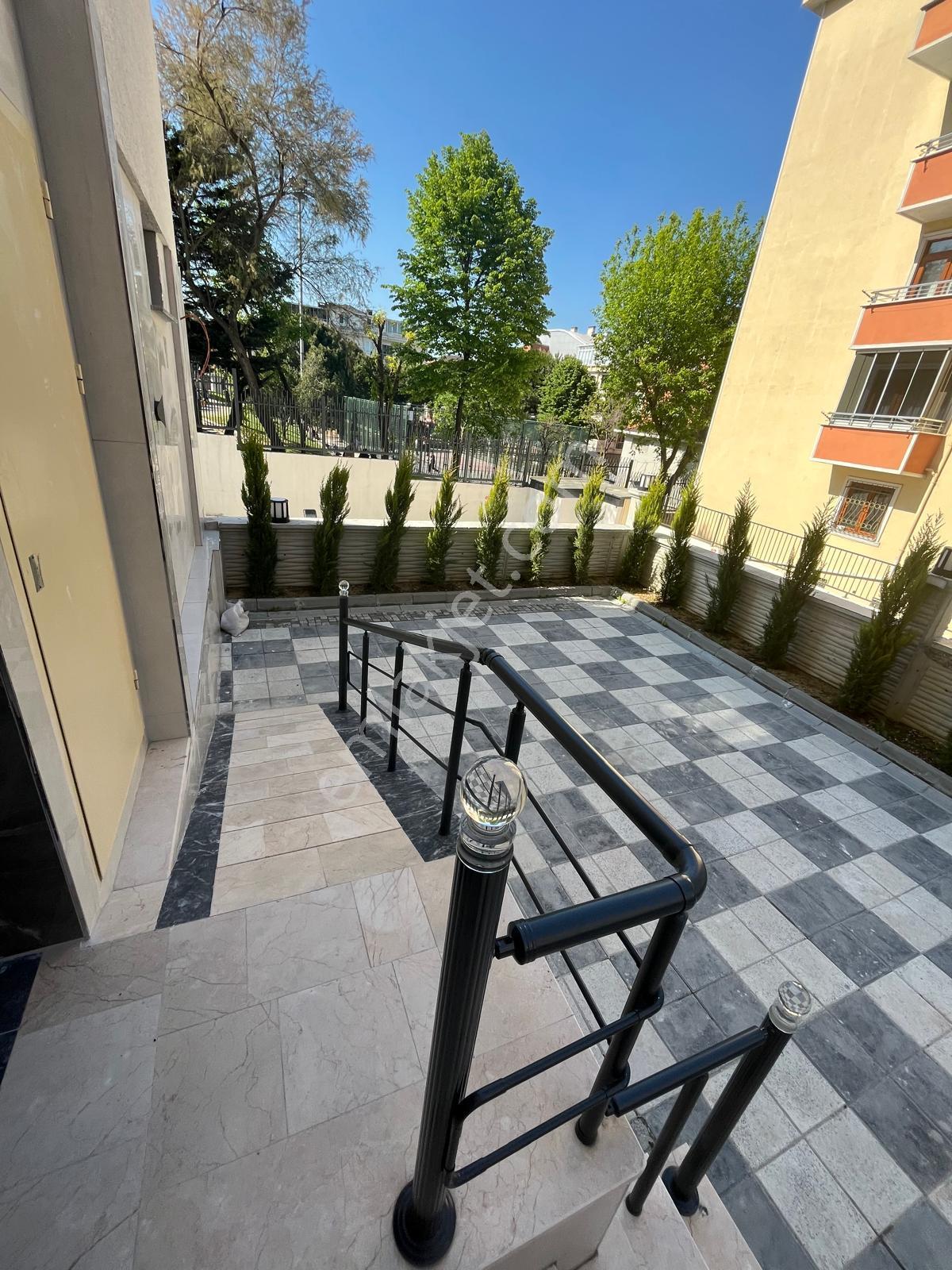 Serkan Gayrimenkulden Bağıcılar Barboros Mahallesinde 3+1 Sitede Kapalı Otoparklı 3+1 Daire - Görsel 28