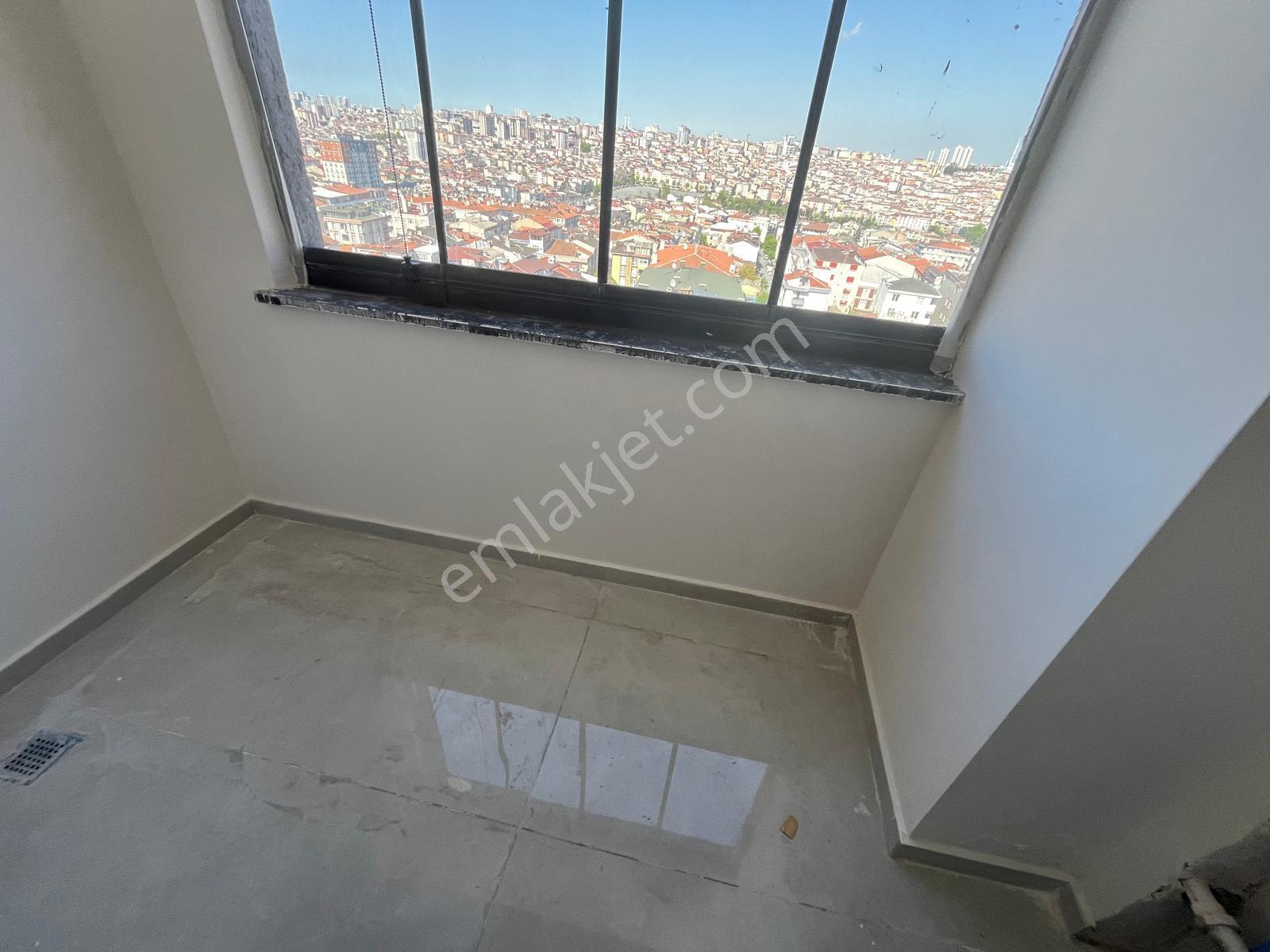 Serkan Gayrimenkulden Bağıcılar Barboros Mahallesinde 3+1 Sitede Kapalı Otoparklı 3+1 Daire - Görsel 5