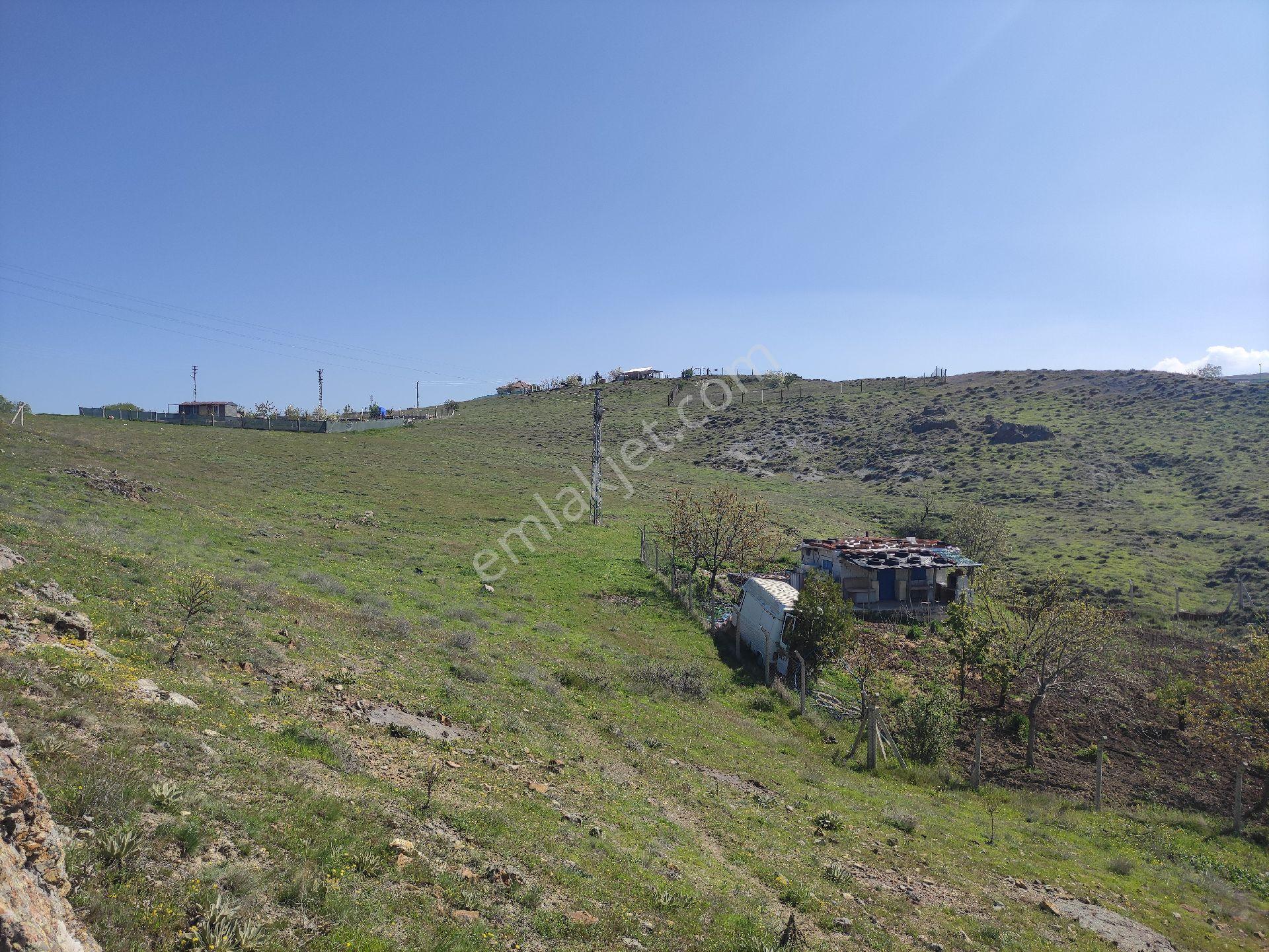 Gicikte İmarlı Tek Tapu 936 M2 Satılık Arsa Hilal Emlaktan - Görsel 3