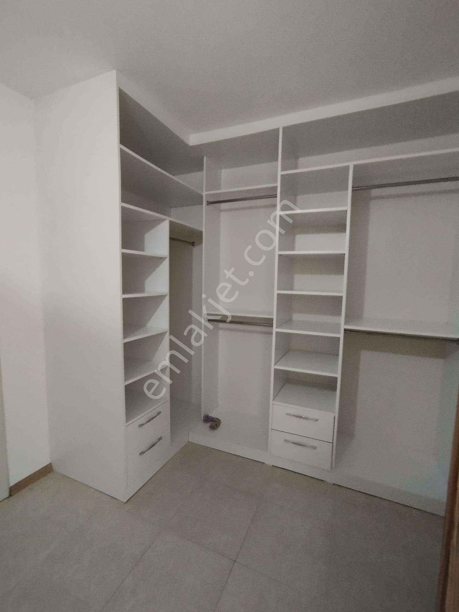 Barajyolunda Muhteşem Manzaralı 3+1+kilerli Ebeveyn Banyolu Giyinme Odalı Lüks Daire - Görsel 8