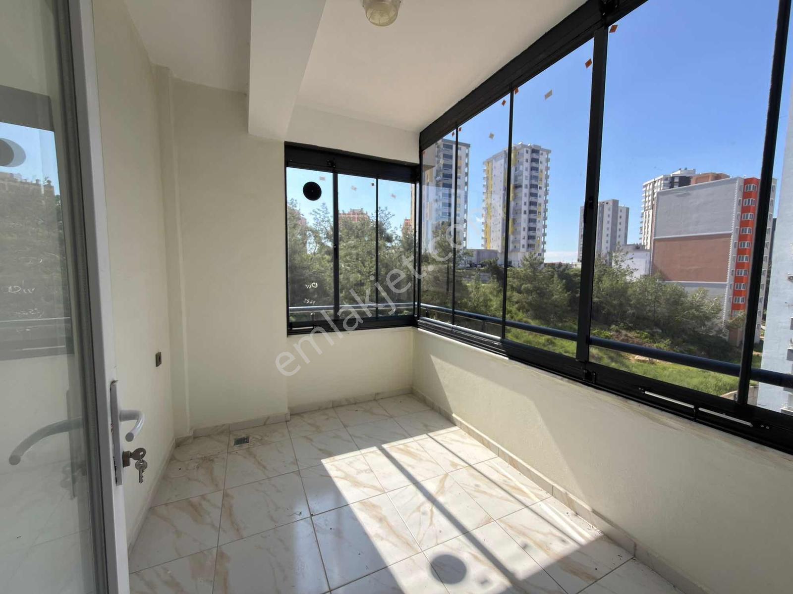 Cam Balkonlu Eşyalı Kiralık 1+1 Bulvar Üzeri - Görsel 7