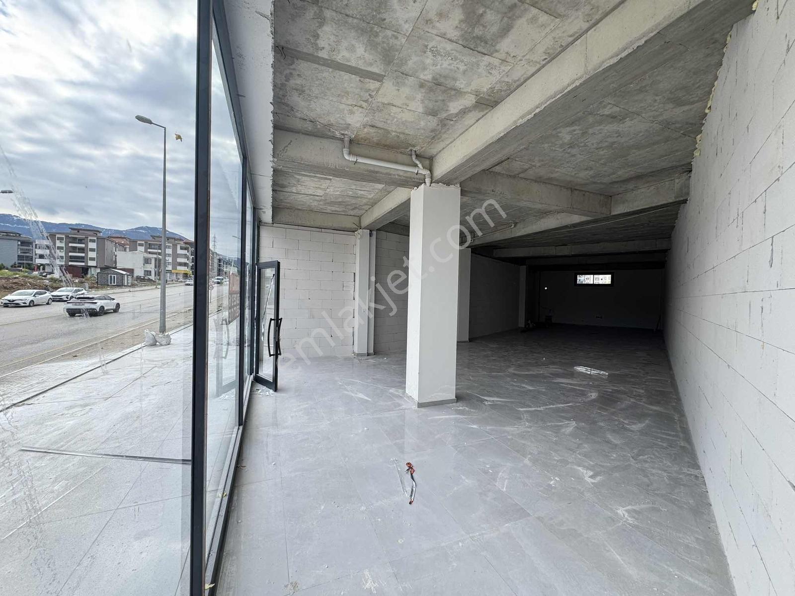 Tank Meydanında Kiralık Cadde Üzeri İşyeri! - Görsel 8
