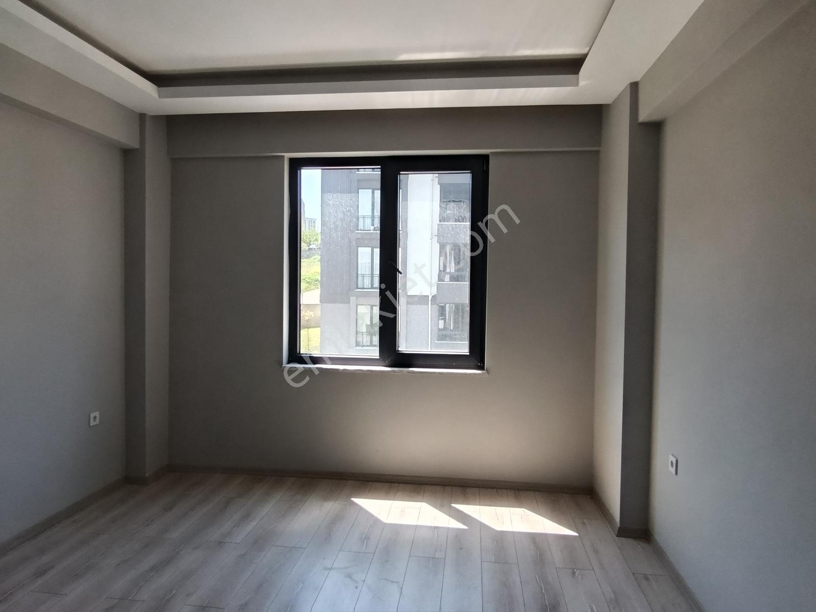 Kariyer'den Lüks Güvenlikli Site İçi Kiralık Daireler - Görsel 22