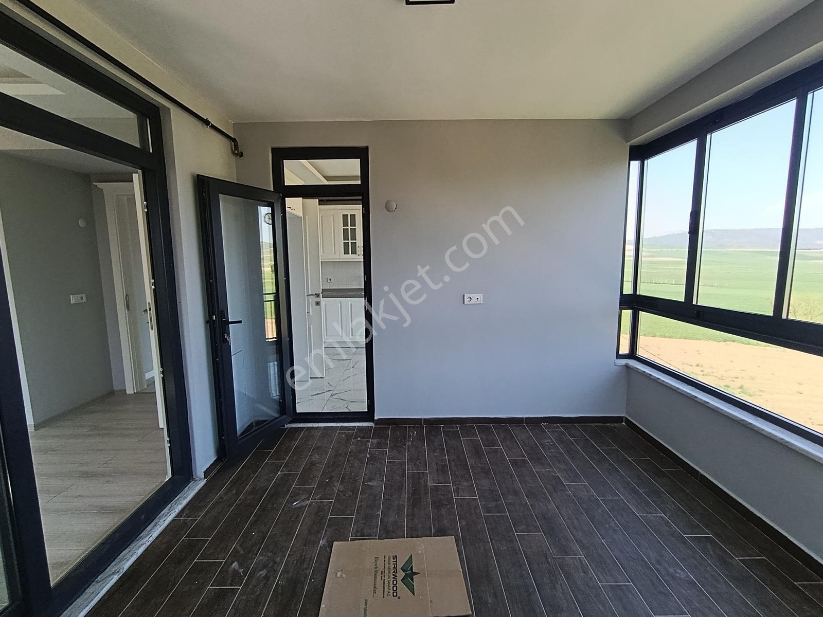 Kariyer'den Lüks Güvenlikli Site İçi Kiralık Daireler - Görsel 30