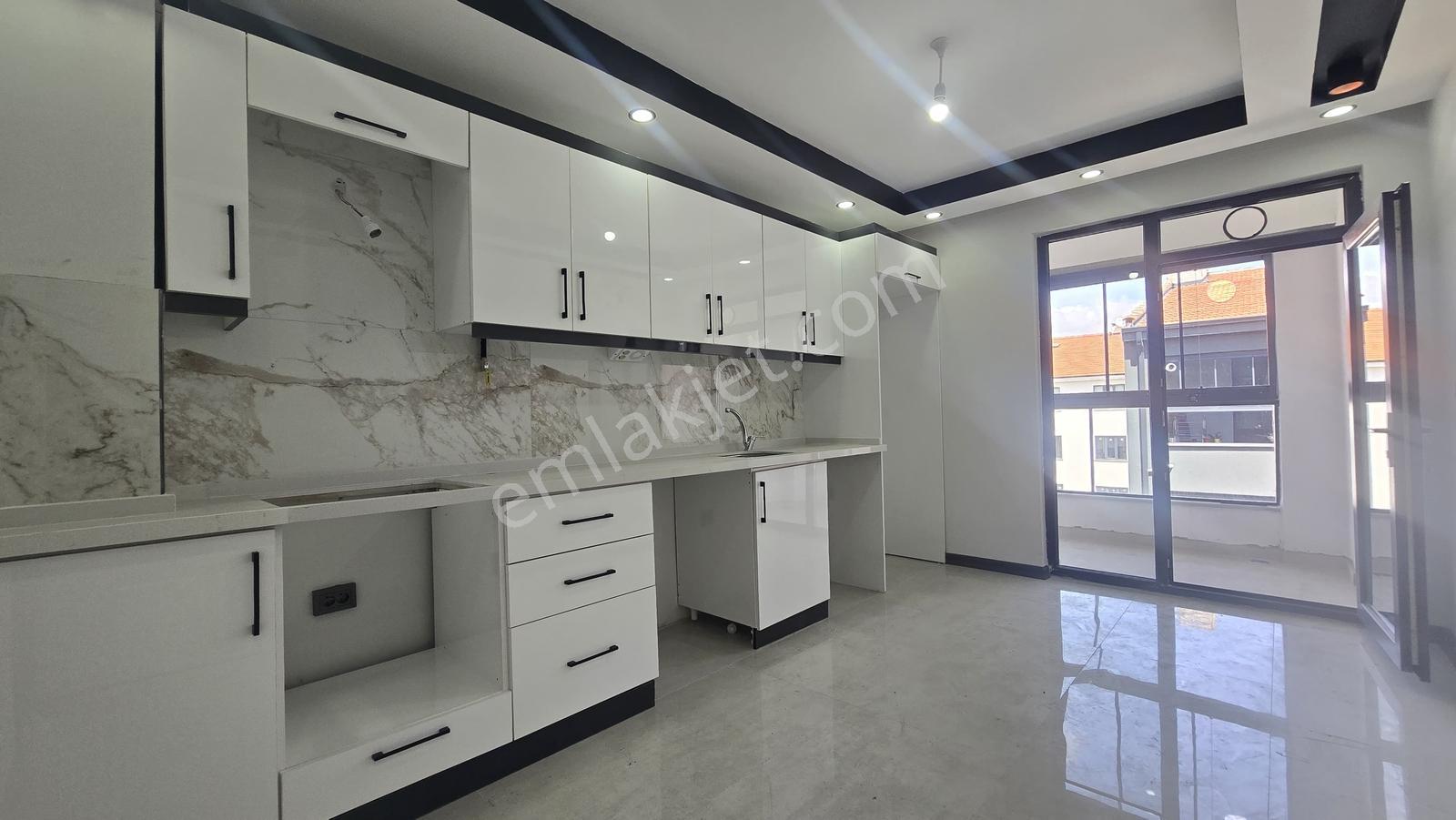 Rw Nest'ten Çamlıca Mh. Tombakzade Blv. Yakını Satılık 2+1 Daire - Görsel 11