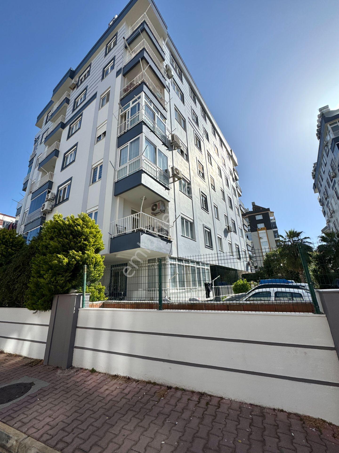 Kızıltoprak Yaşam Hastane Karşısı Havuzlu Site İçi Katta Fırsat 2+1 - Görsel 32