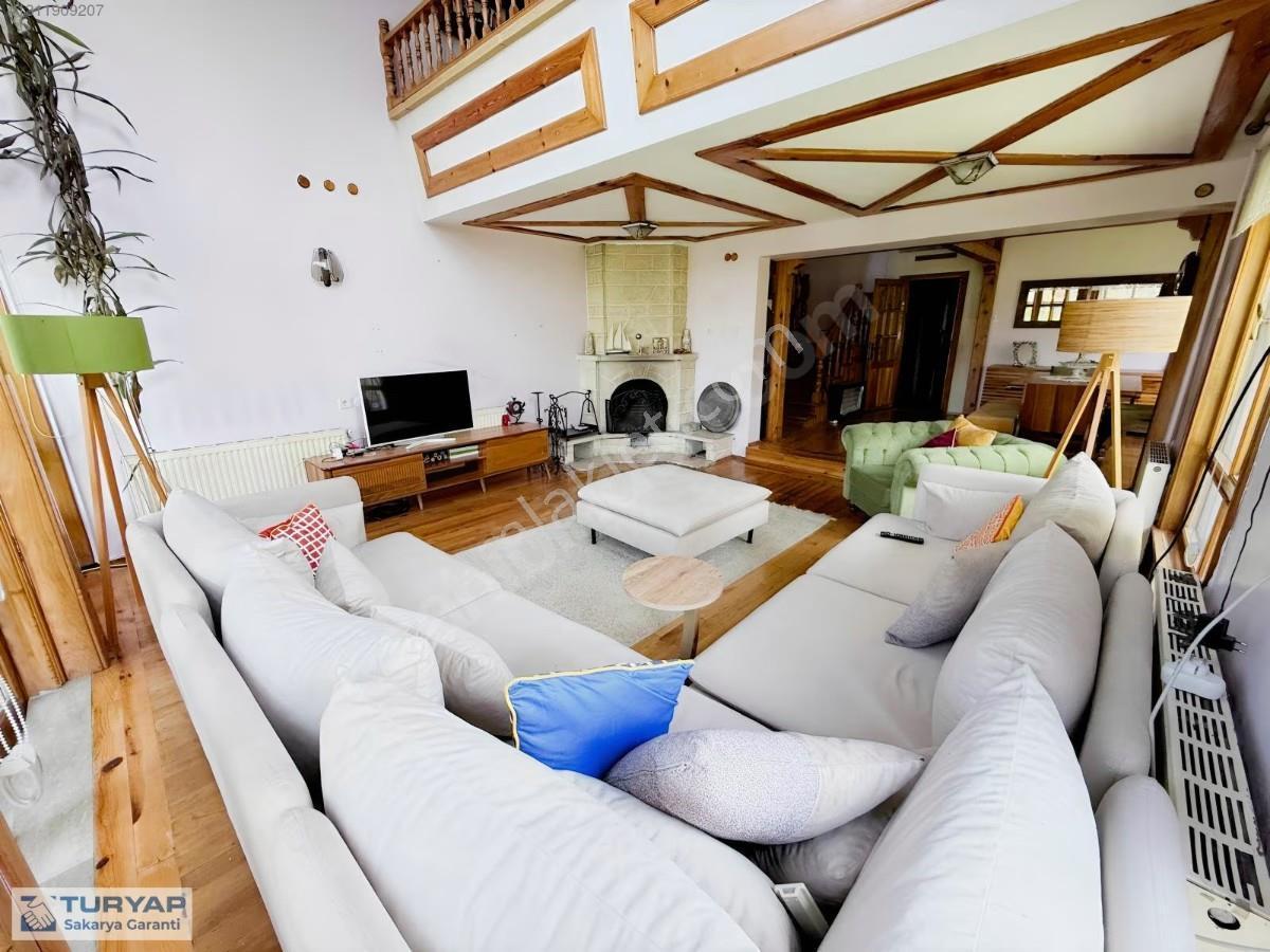 Sapanca Kırkpınar Bağdat Cad. Doktorlar Sitesi Satılık 5+1 Villa - Görsel 4