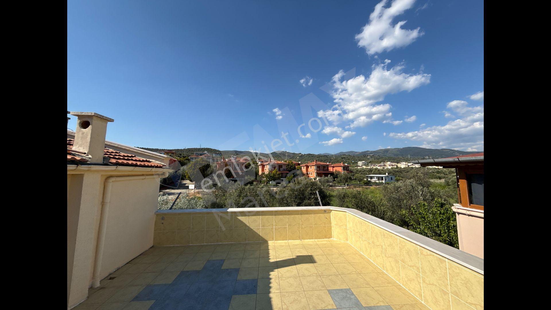 Edremit Narlıda Denize Yakın 4+1 Triplex Villa - Görsel 33