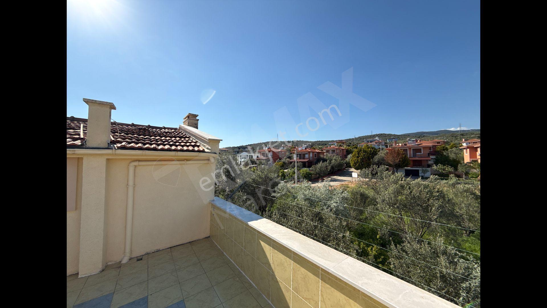 Edremit Narlıda Denize Yakın 4+1 Triplex Villa - Görsel 35