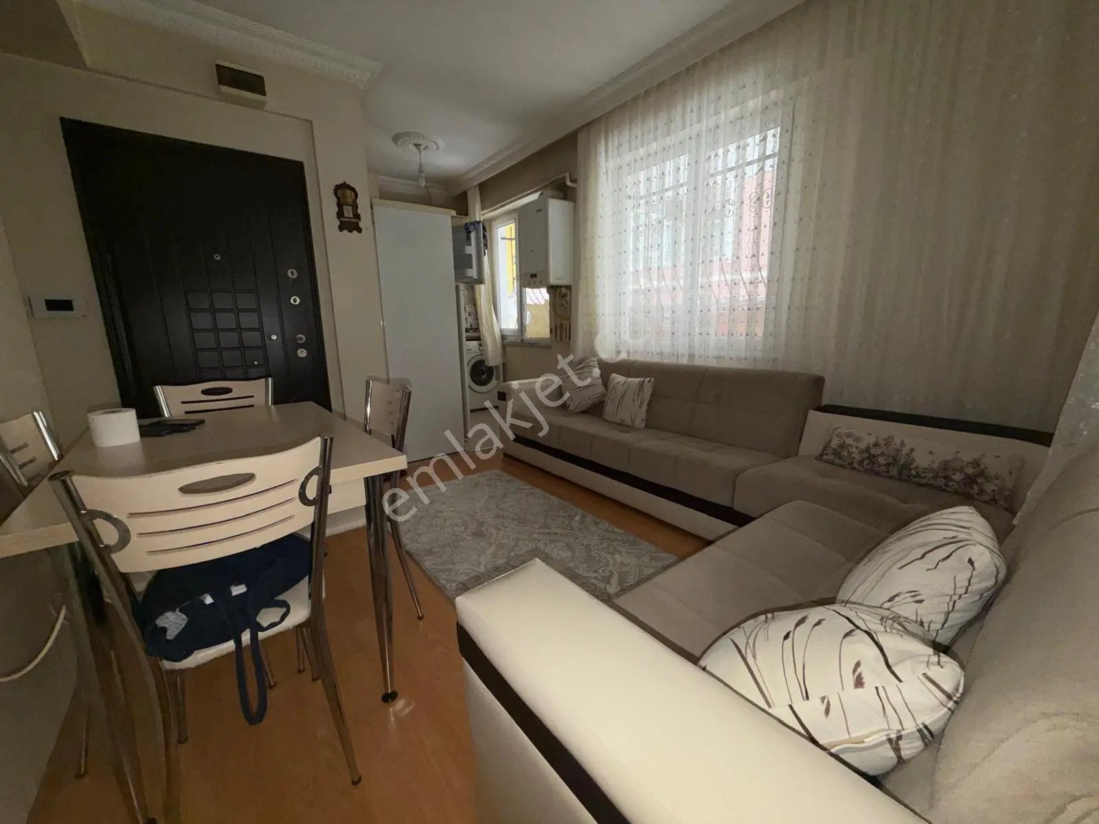 İstanbul House'dan Hürriyet Mah.de Eşyalı 2+1 Yüksek Giriş - Görsel 3