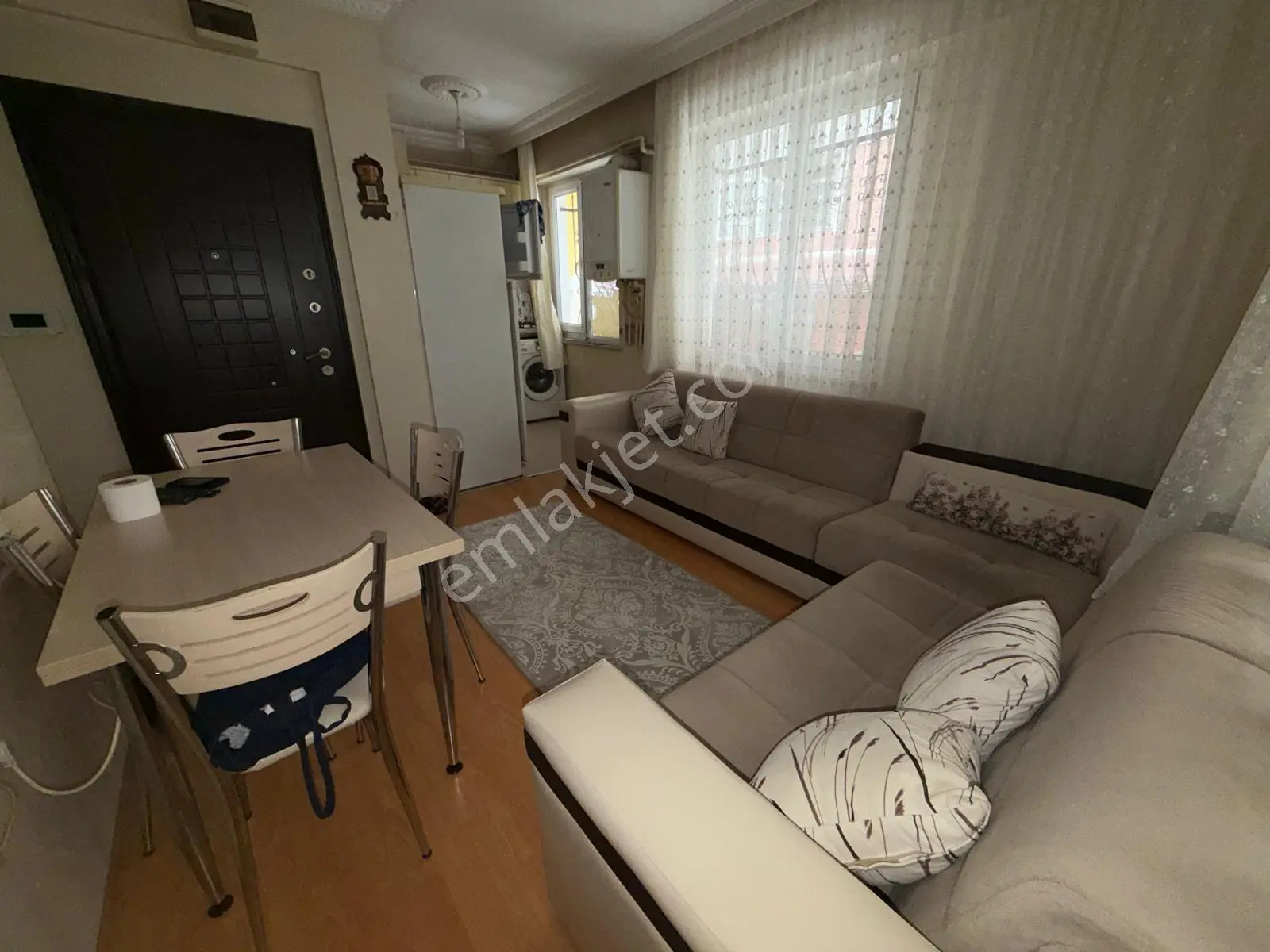 İstanbul House'dan Hürriyet Mah.de Eşyalı 2+1 Yüksek Giriş - Görsel 4