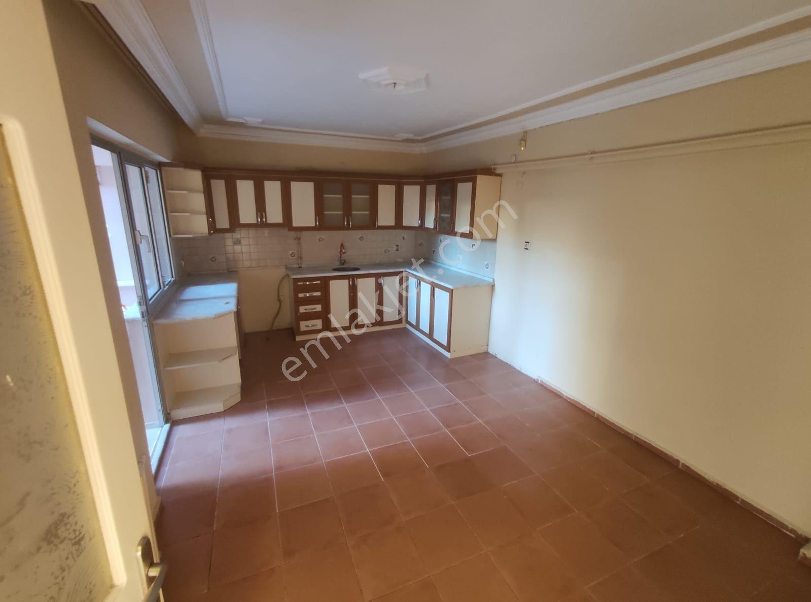 Kiralık Nazilli Yeni Mah. 3+1 155 M2 Doğalgazlı Çarşı Merkezde - Görsel 19