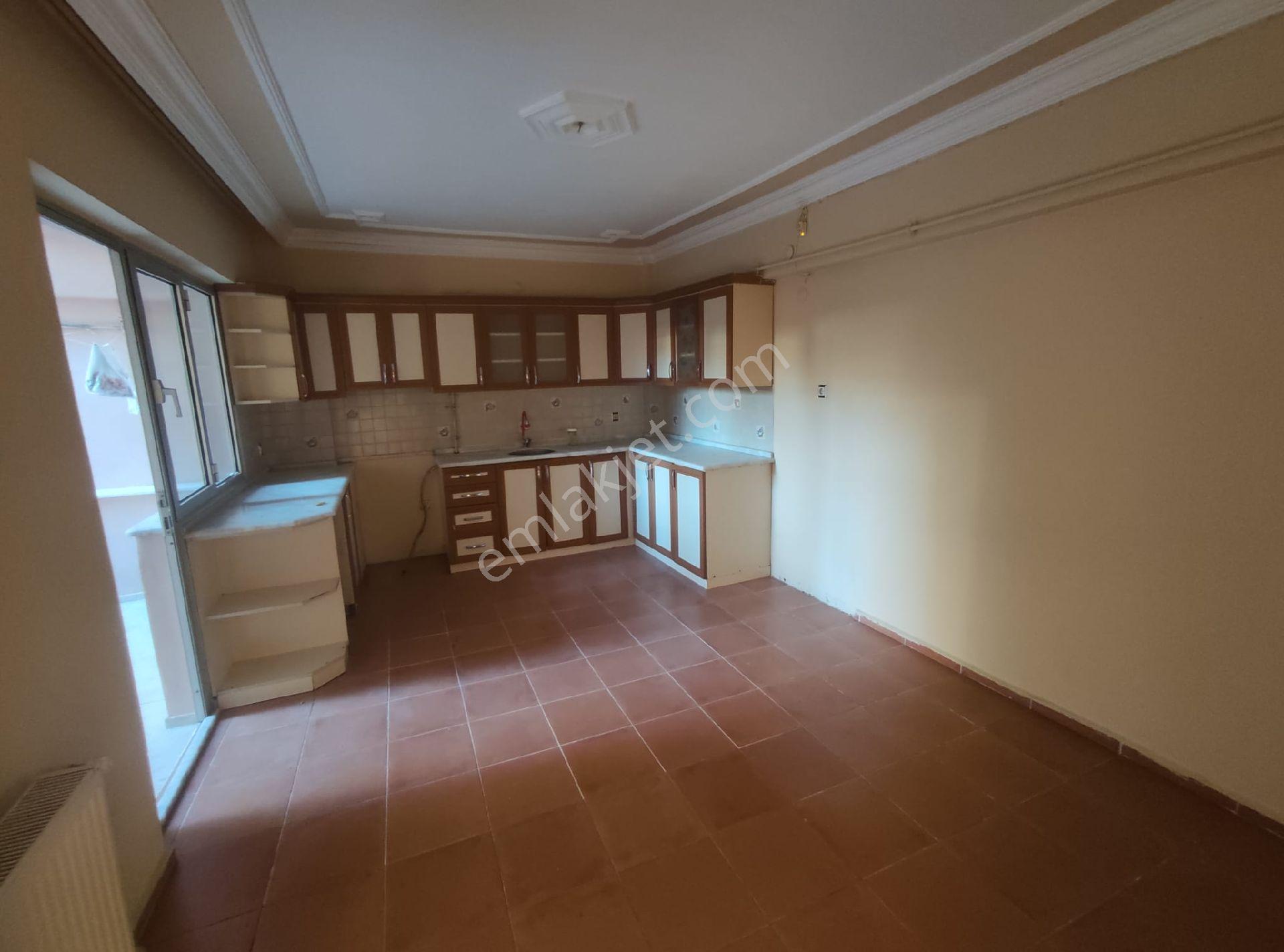 Kiralık Nazilli Yeni Mah. 3+1 155 M2 Doğalgazlı Çarşı Merkezde - Görsel 15