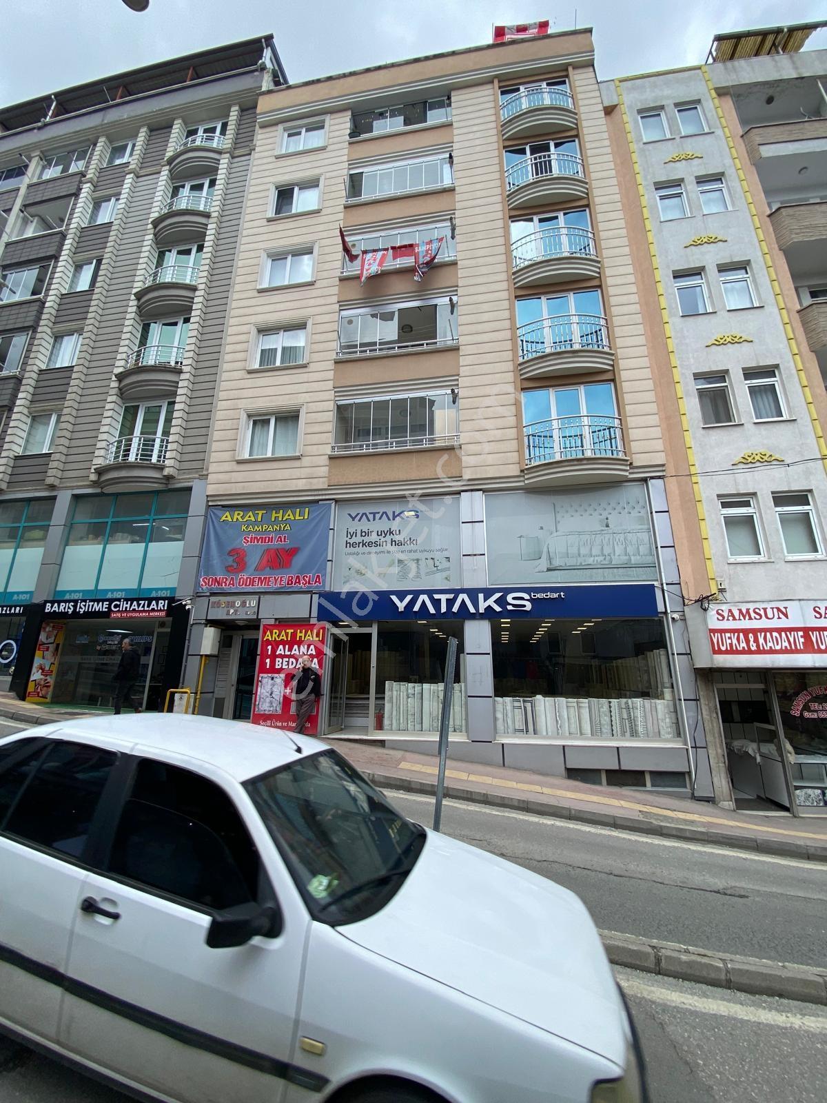 Geniş Vitrin Cepheli Satılık 3 Katlı Ticari İşyeri - Görsel 6