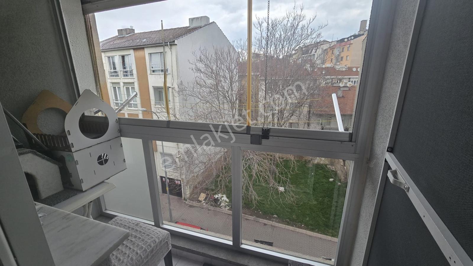 Rw Nest'ten Güllük Mahallesi Balkan Cad. Bakımlı 3+1 Satılık - Görsel 9