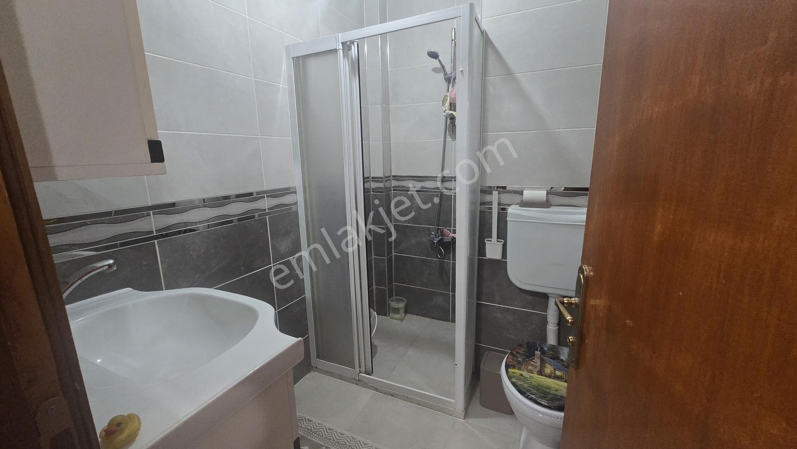 Rw Nest'ten Güllük Mahallesi Balkan Cad. Bakımlı 3+1 Satılık - Görsel 18