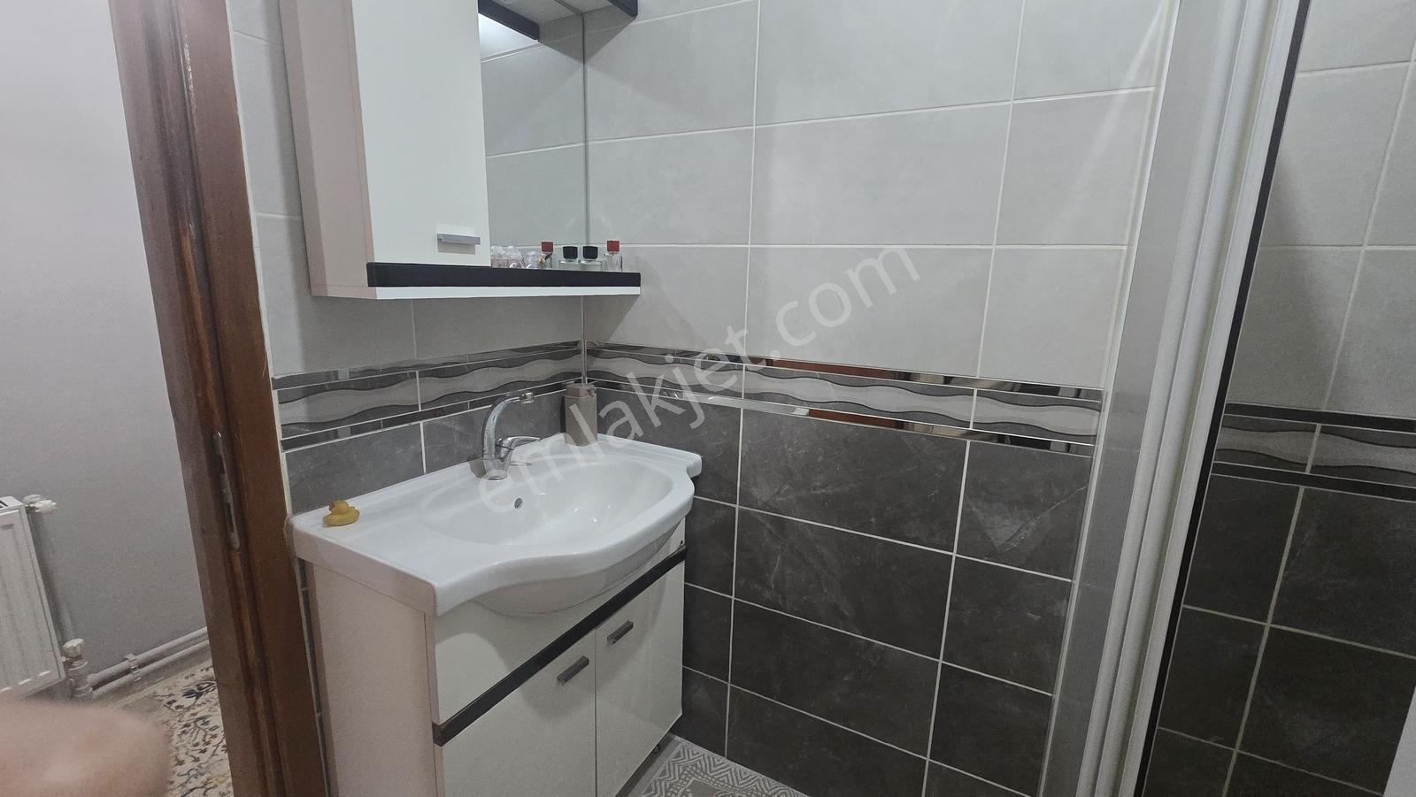 Rw Nest'ten Güllük Mahallesi Balkan Cad. Bakımlı 3+1 Satılık - Görsel 22