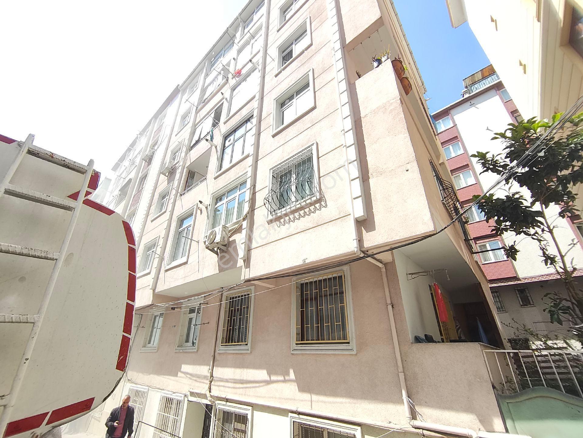 Hürriyet Mahallesinde 2+1 Satılık Güney Cephe Daire