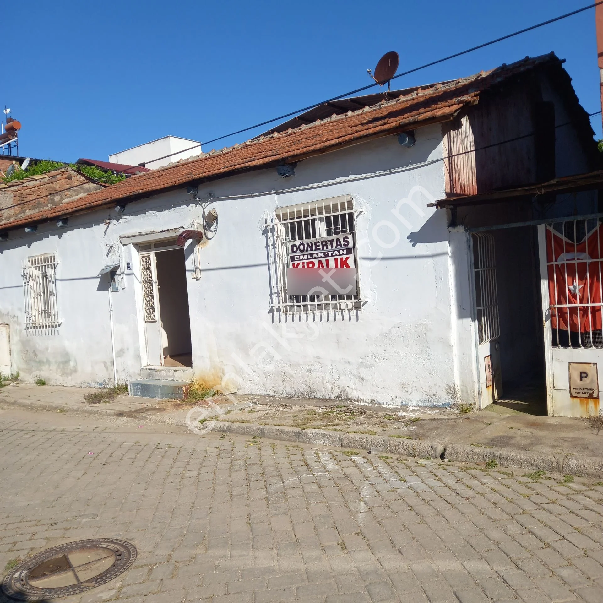 Dönertaş Emlaktan Merkezde Kiralık Sobalı Müstakil Ev - Görsel 4