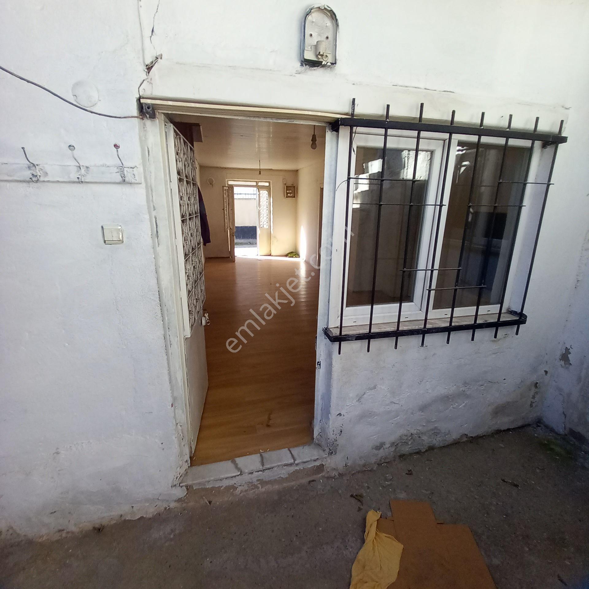 Dönertaş Emlaktan Merkezde Kiralık Sobalı Müstakil Ev - Görsel 7