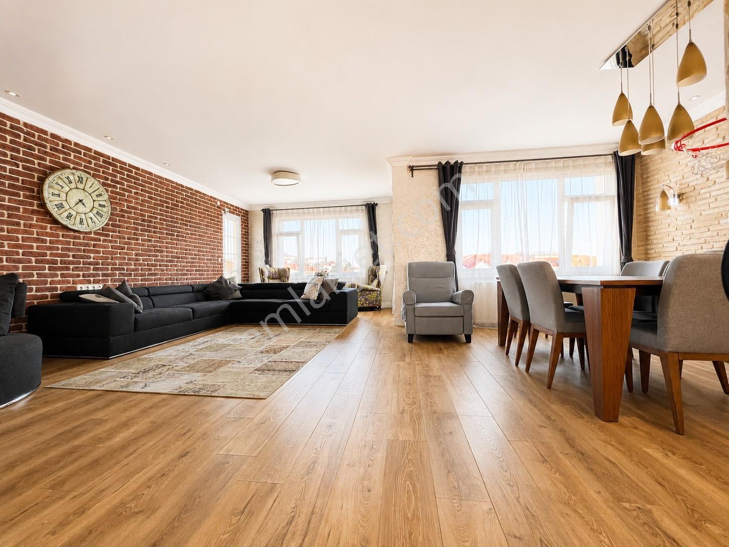 Üsküdar Çengelköy Doktorlar Sitesinde 300 M2 Masrafsız Dublex - Görsel 10