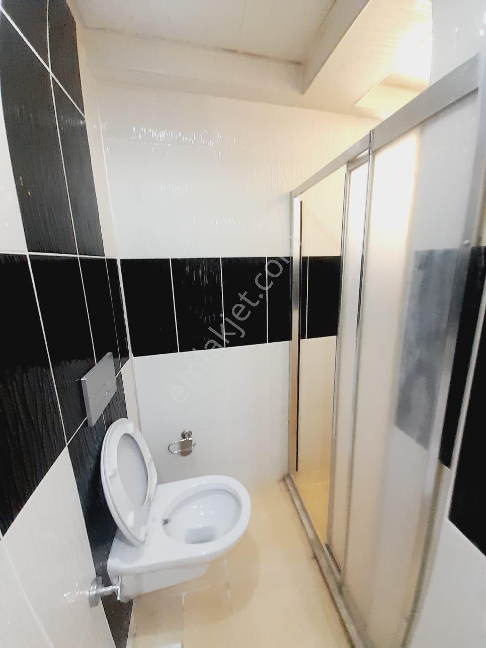 Kaan Gayrimenkulden Kınıklı Kampüste 1+1 Eşyalı Apart - Görsel 4
