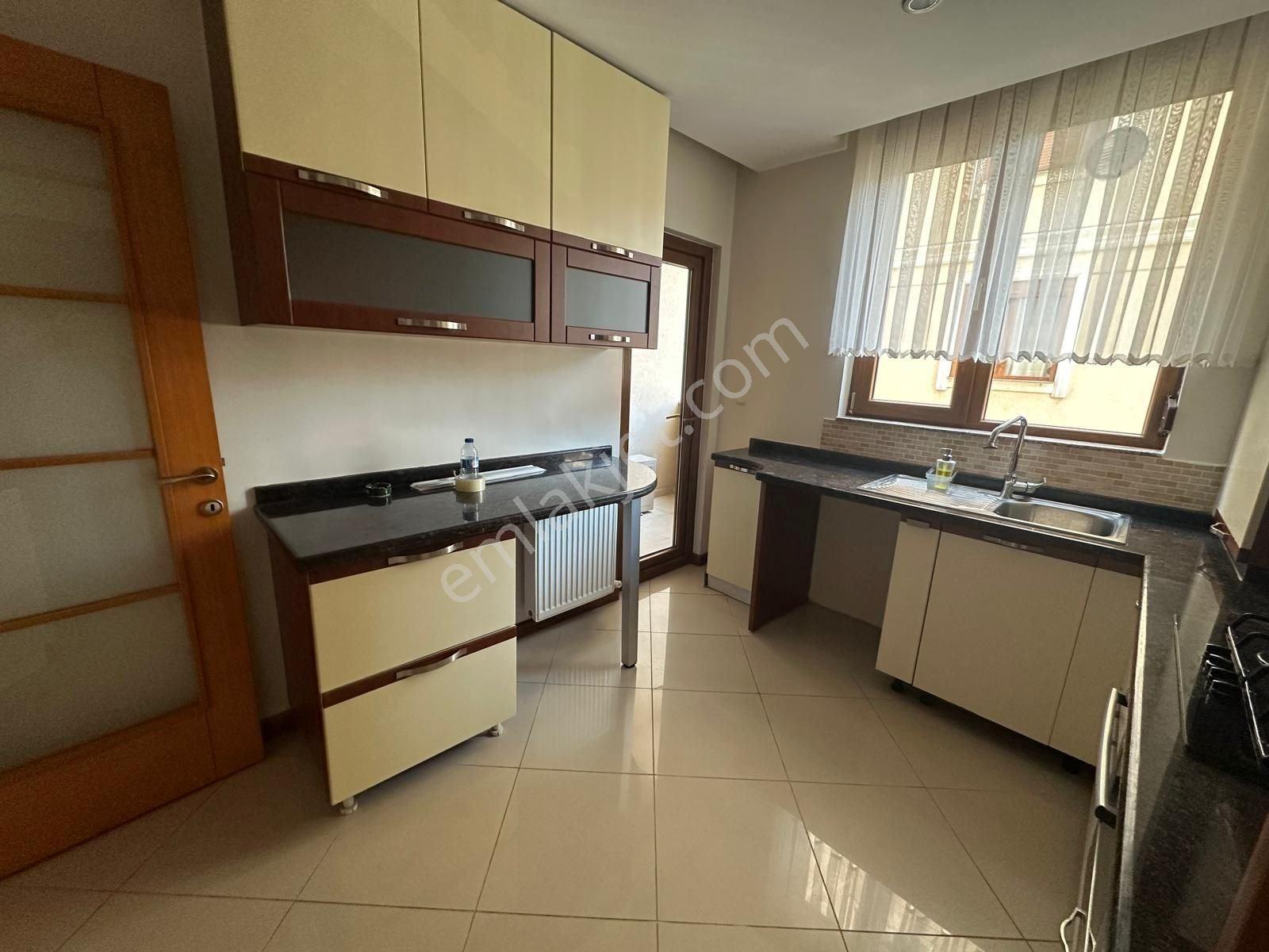 Selamiçeşme Özgürlük Parkına Yakın 3+1 Kiralık Daire - Görsel 8