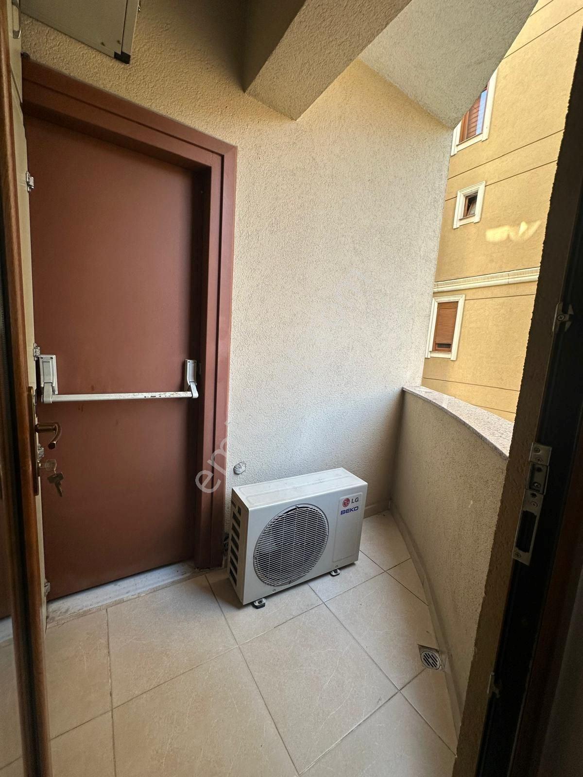 Selamiçeşme Özgürlük Parkına Yakın 3+1 Kiralık Daire - Görsel 11