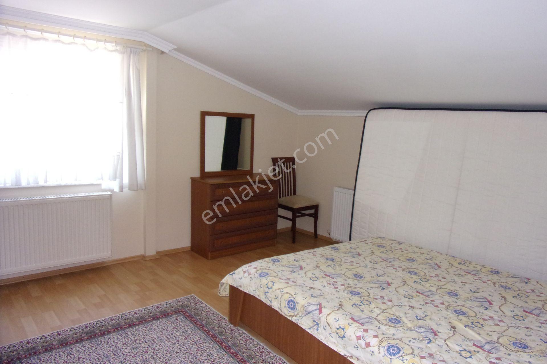 Sarıyer Hacıosman Metrosuna Çok Yakın 3+1 130 Metrekare Eşyaklı Kiralık Daire - Görsel 12
