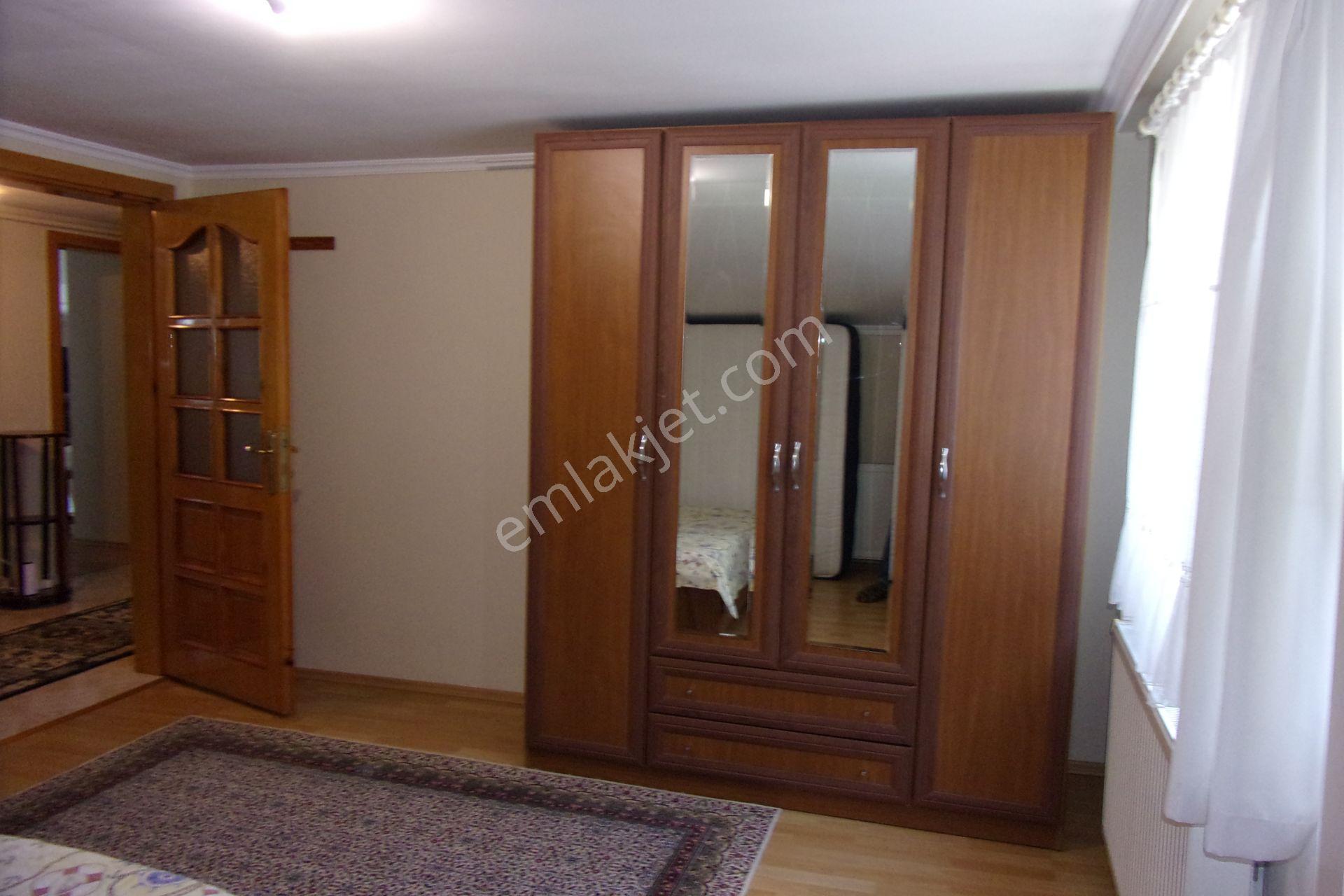 Sarıyer Hacıosman Metrosuna Çok Yakın 3+1 130 Metrekare Eşyaklı Kiralık Daire - Görsel 14