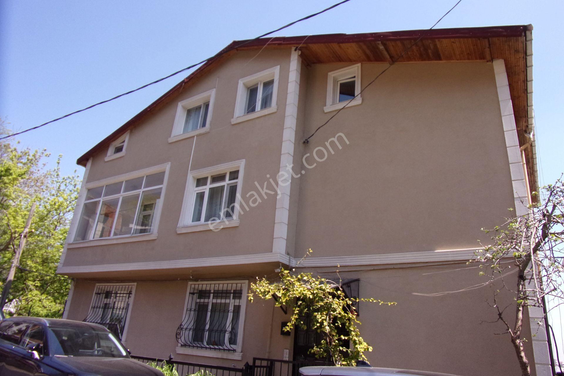Sarıyer Hacıosman Metrosuna Çok Yakın 3+1 130 Metrekare Eşyaklı Kiralık Daire - Görsel 29